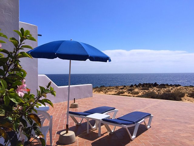 Terrasse avec vue sur la mer